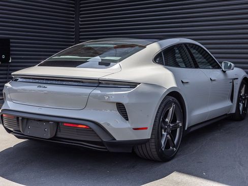 Certified 2025 Porsche Taycan Turbo image 9