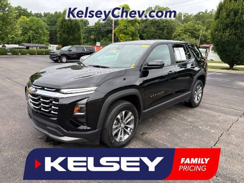 Used 2026 Chevrolet Equinox LT w/ Convenience Package II FWD image 1