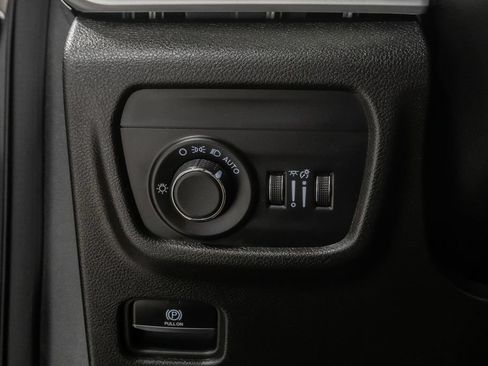 Used 2024 Jeep Grand Cherokee L Laredo AWD/4WD image 12