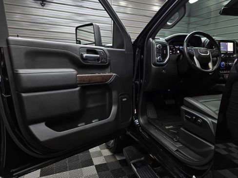 Used 2022 GMC Sierra 2500 Denali AWD/4WD image 36