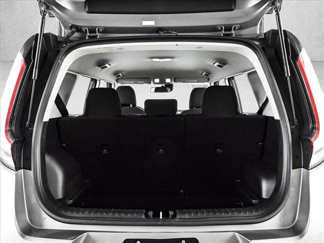 Used 2024 Kia Soul LX w/ Option Group 015 FWD image 6