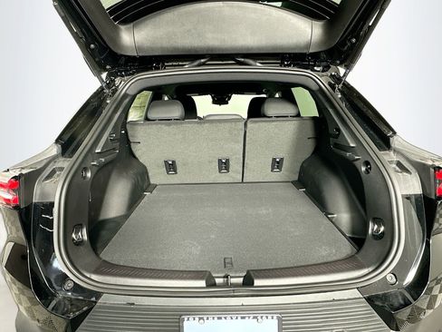 New 2026 Chevrolet Equinox EV LT image 25