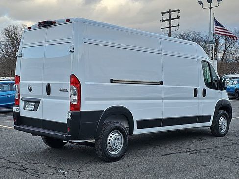 Used 2025 RAM ProMaster 2500 FWD image 6