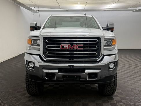 Used 2019 GMC Sierra 2500 SLT w/ Suspension Package, Off-Road AWD/4WD image 6