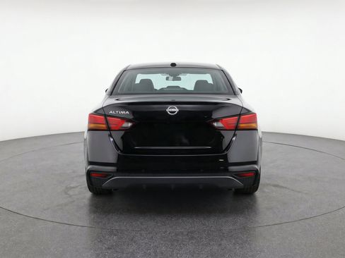 Used 2025 Nissan Altima 2.5 SV FWD image 7
