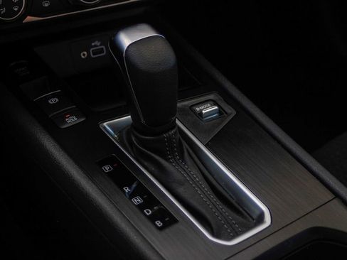 Certified 2025 Nissan Kicks S image 20