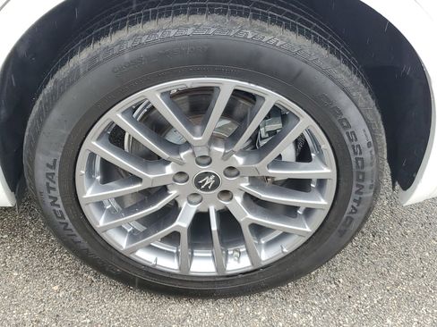 Used 2024 Maserati Grecale GT image 5