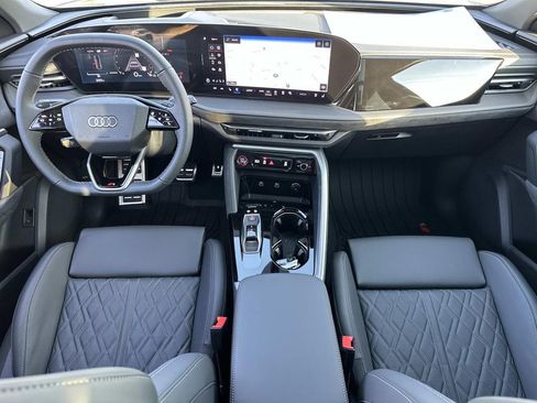 New 2025 Audi SQ5 Premium Plus image 27