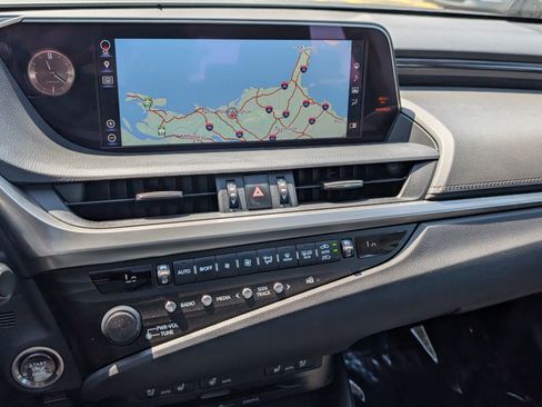 Used 2019 Lexus ES 350 w/ Premium Package FWD image 30