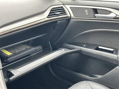 Used 2014 Ford Fusion SE w/ Equipment Group 202A image 31