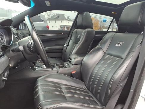 Used 2022 Chrysler 300 S image 24