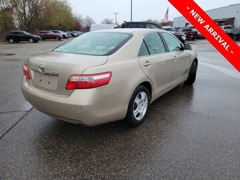 Used 2009 Toyota Camry LE image 3