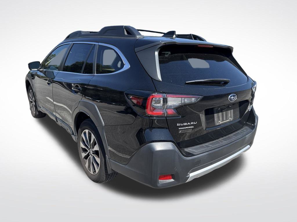 Used 2023 Subaru Outback Limited XT AWD/4WD image 4