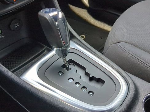 Used 2012 Chrysler 200 Touring image 12