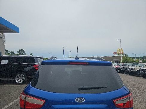 Used 2021 Ford EcoSport SE FWD image 5