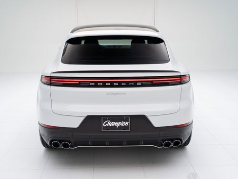 New 2026 Porsche Cayenne Coupe image 10