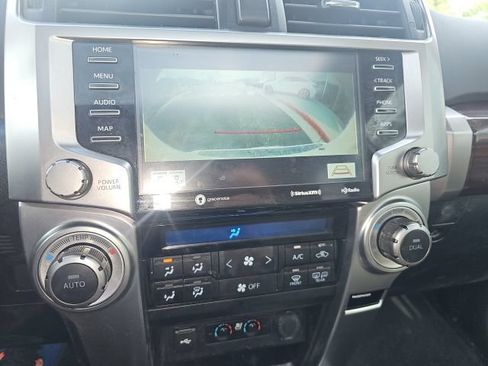 Used 2022 Toyota 4Runner Limited AWD/4WD image 18