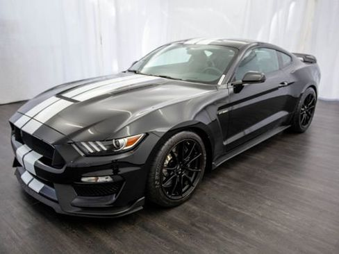 Used 2020 Ford Mustang Shelby GT350 w/ Technology Package image 3