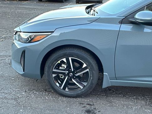 New 2025 Nissan Sentra SV image 7
