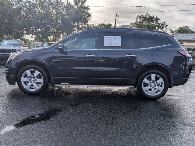 Used 2017 Chevrolet Traverse LT w/ Style and Technology Package FWD image 6