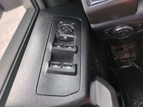 Used 2016 Ford F150 XLT w/ Equipment Group 302A Luxury AWD/4WD image 22