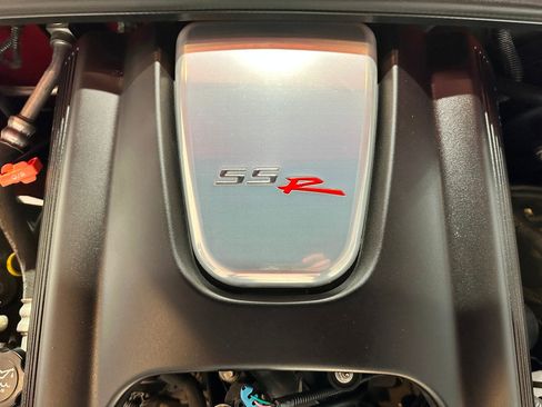 Used 2004 Chevrolet SSR w/ Preferred Equipment Group image 26