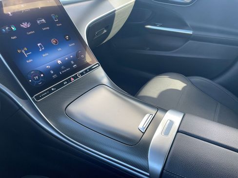 Used 2024 Mercedes-Benz C 300 4MATIC Sedan image 41