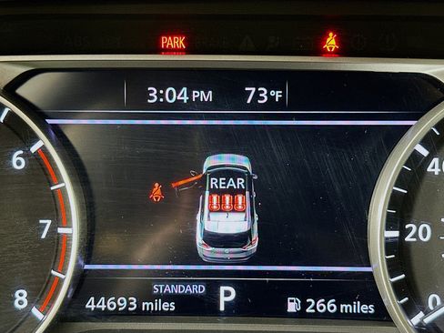 Used 2023 Nissan Rogue SV image 19