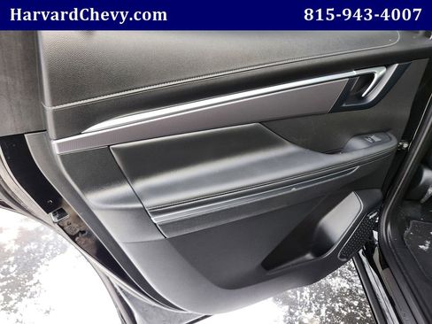 Used 2025 Buick Enclave Sport Touring image 37