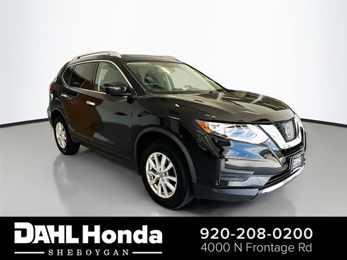 Used 2017 Nissan Rogue SV w/ SV Premium Package AWD/4WD image 1