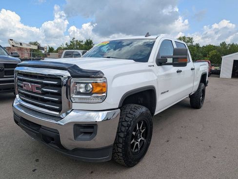 Used 2016 GMC Sierra 2500 4x4 Crew Cab w/ Sierra Convenience Package image 2