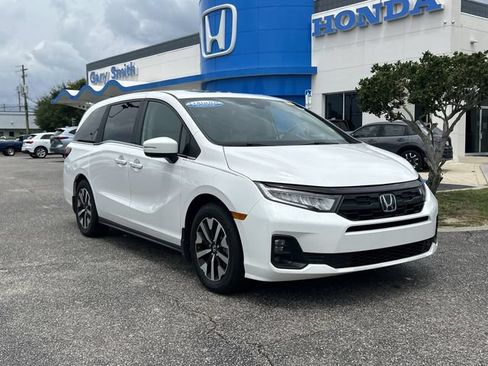 Certified 2026 Honda Odyssey EX-L image 2