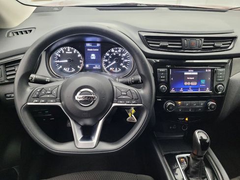 Used 2020 Nissan Rogue Sport S image 22