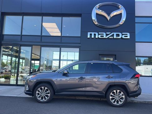 Used 2025 Toyota RAV4 XLE Premium w/ Weather Package AWD/4WD image 1
