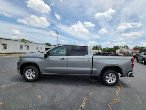 Used 2026 Chevrolet Silverado 1500 LT AWD/4WD image 3