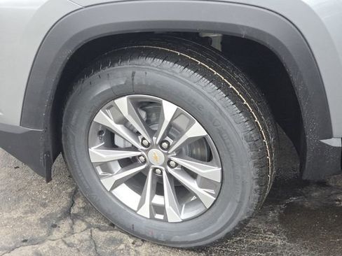 New 2026 Chevrolet Equinox LT w/ Convenience Package II image 25