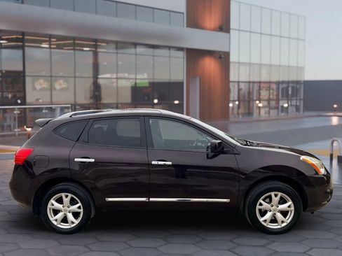 Used 2011 Nissan Rogue SV w/ Premium Pkg image 4