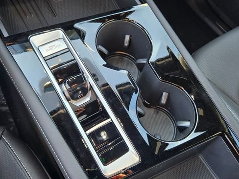 New 2026 Volkswagen Atlas Cross Sport SEL R-Line image 22