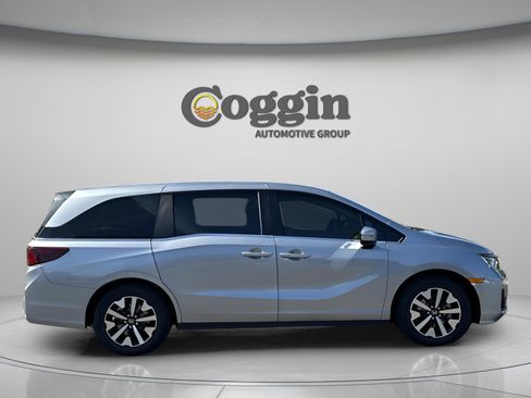 Certified 2026 Honda Odyssey EX-L image 7