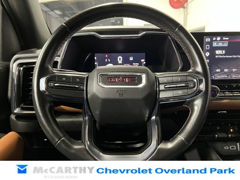 Used 2023 GMC Canyon AT4 w/ Canyon Safety Plus Package AWD/4WD image 14