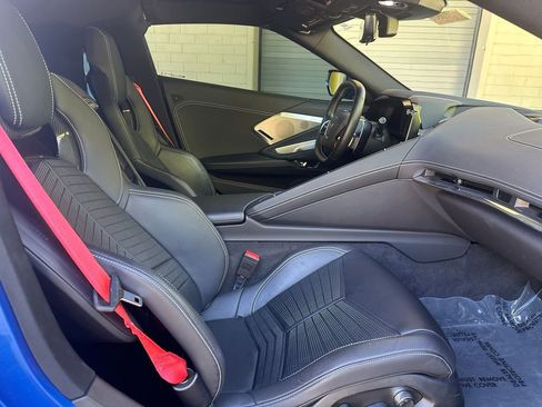 Used 2020 Chevrolet Corvette Stingray Preferred Cpe w/ 2LT Preferred Equipment Group RWD image 12