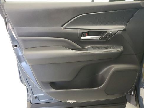 Used 2024 Toyota Grand Highlander MAX Platinum image 22