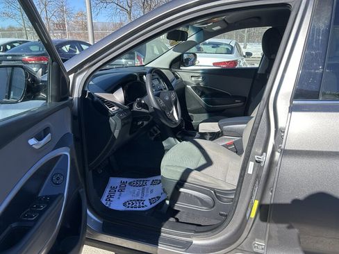 Used 2016 Hyundai Santa Fe Sport image 9