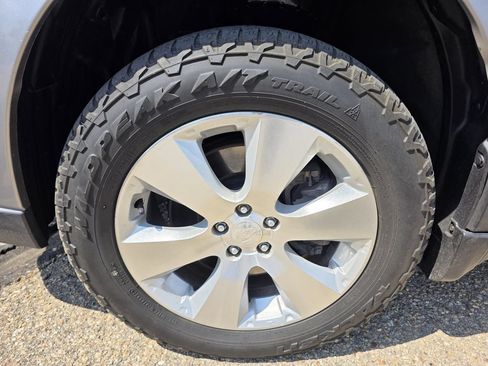 Used 2011 Subaru Outback 3.6R Limited AWD/4WD image 36