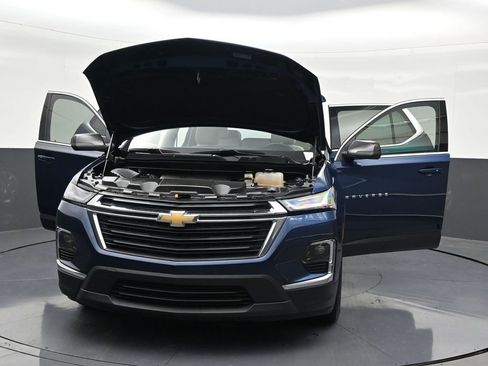 Used 2023 Chevrolet Traverse LS FWD image 36