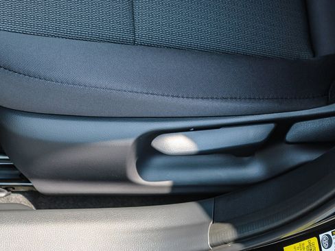 New 2026 Toyota Prius LE FWD image 36