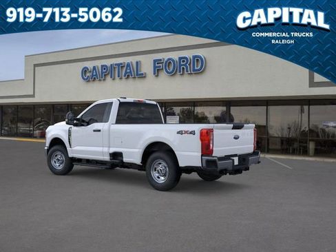 New 2026 Ford F250 XL w/ XL Chrome Package image 4