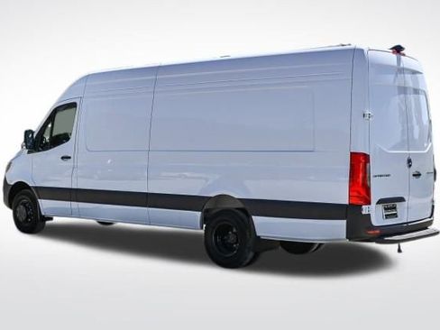 New 2025 Mercedes-Benz Sprinter 3500 image 31