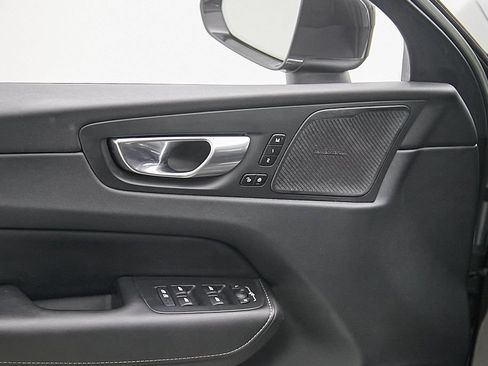 Certified 2023 Volvo XC60 B6 Ultimate AWD/4WD image 11