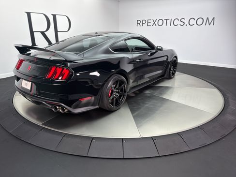 Used 2019 Ford Mustang Shelby GT350R w/ GT350R Equipment Group 920A RWD image 6